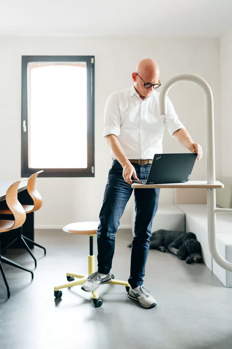 FLÖTOTTO - Just putting tables and chairs in a room isn’t enough any more. 