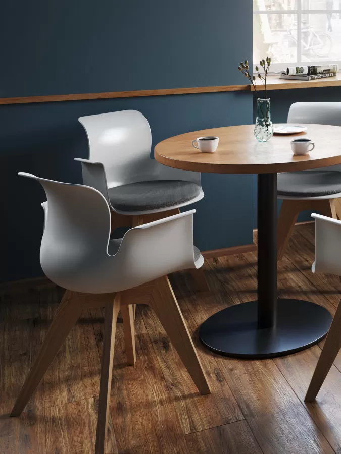 FLÖTOTTO - PRO ARMCHAIR – Vierstern-Holzgestell